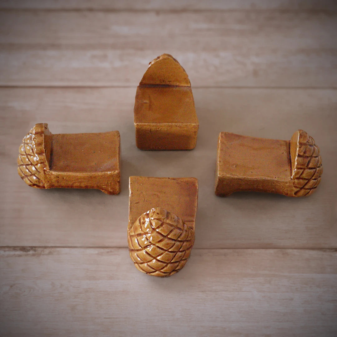 Pine | Vase Support & Porte-Couverts